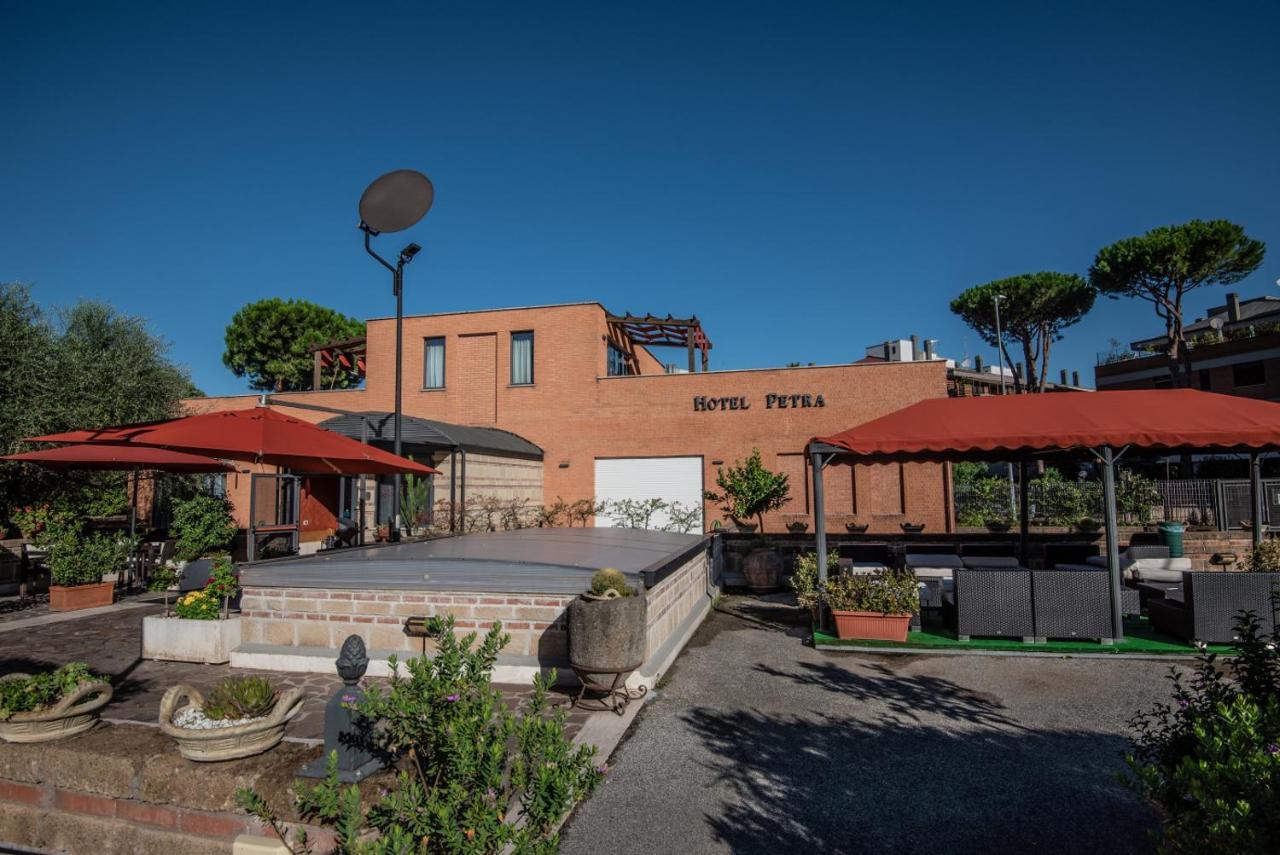 Hotel Petra Roma Exterior foto