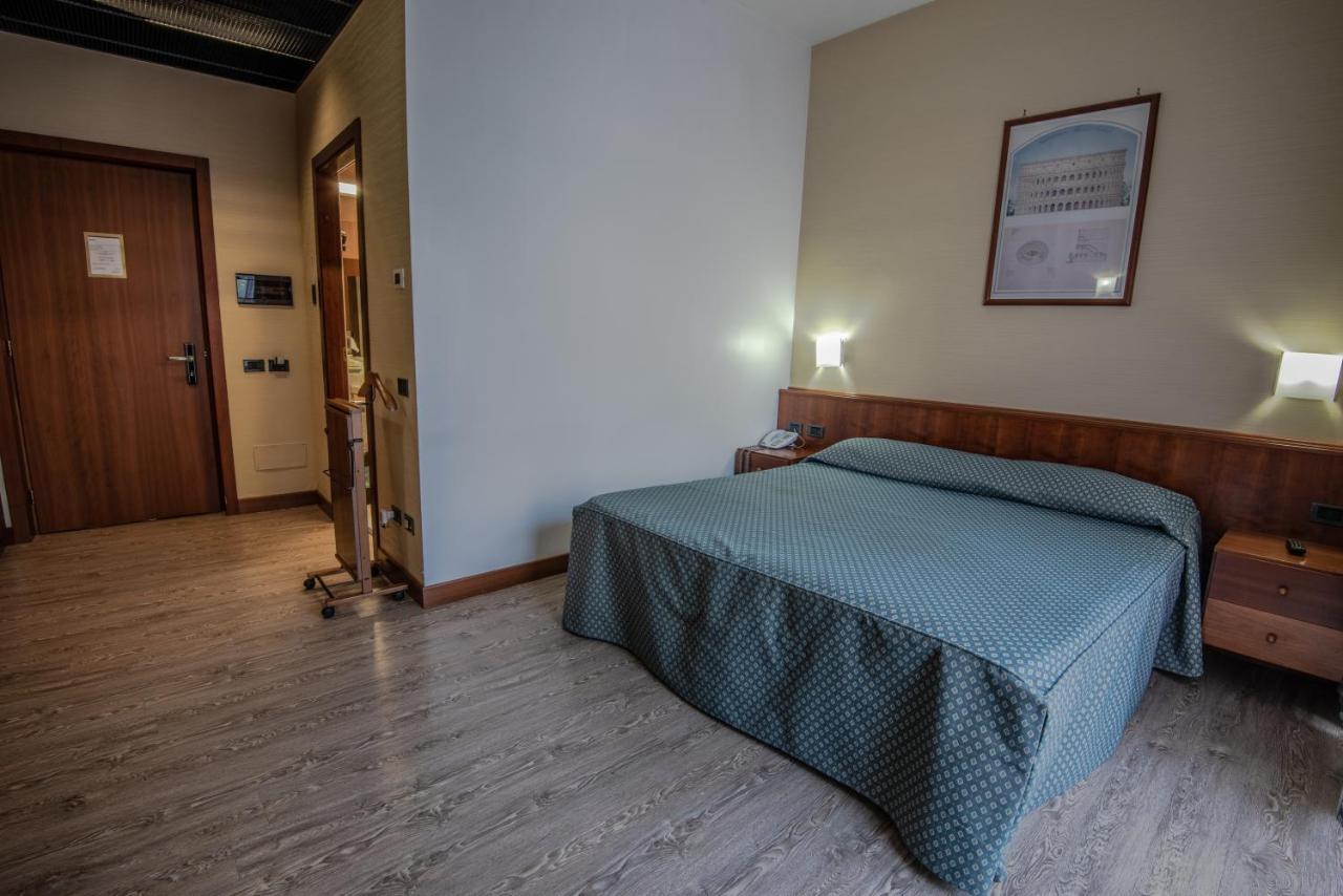 Hotel Petra Roma Exterior foto