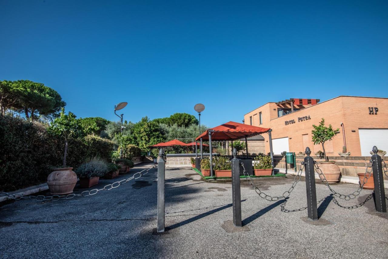 Hotel Petra Roma Exterior foto