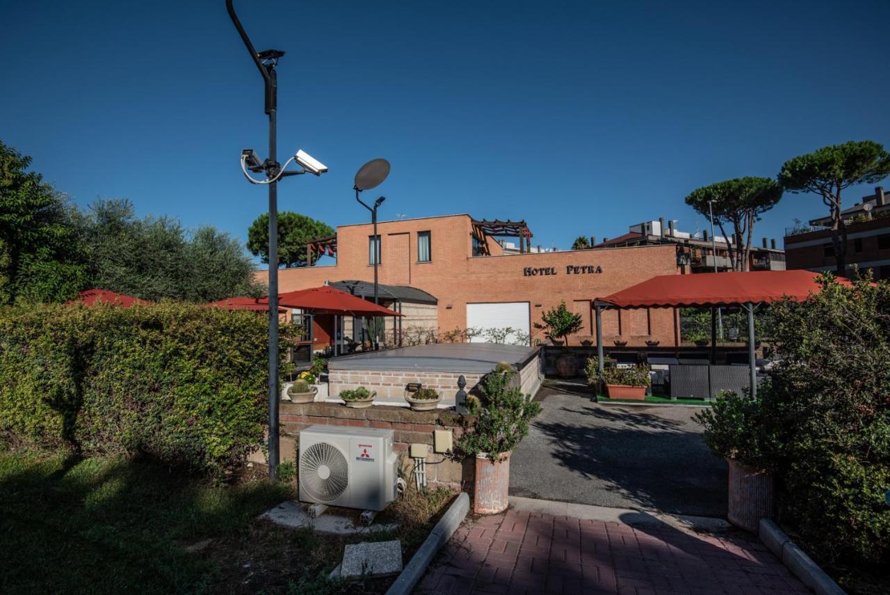 Hotel Petra Roma Exterior foto