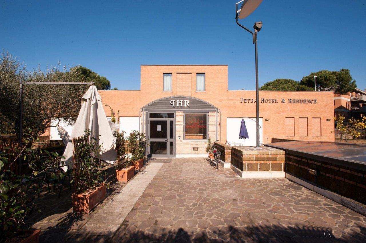 Hotel Petra Roma Exterior foto